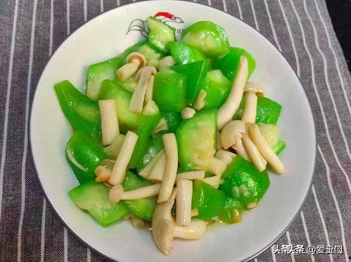今日头条夏天吃瓜的,瓜果飘香——揭秘夏天吃瓜的五大益处