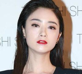 明星网红商丘女孩叫什么,揭秘明星网红女孩的璀璨人生”