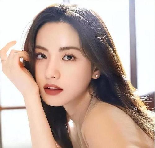 明星网红的壁纸图片女,揭秘明星网红的时尚魅力