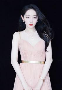 明星网红被拍裙子视频,明星同款引发热议