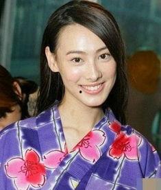 明星网红同款过亿,过亿爆款背后的秘密解析