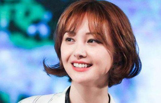 贵阳第一明星网红,揭秘贵阳第一明星网红的魅力之旅